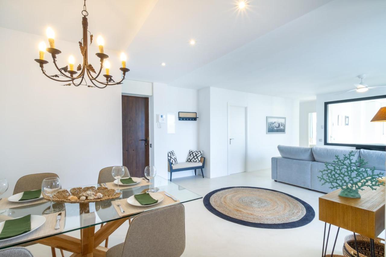 Banus - Centre Sea Views Apartment *